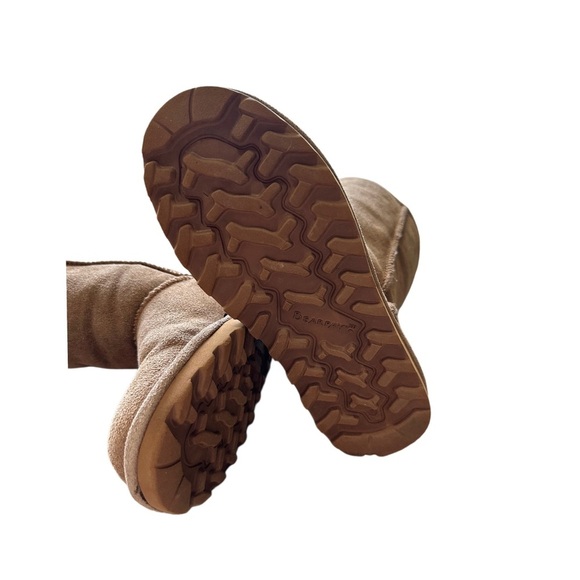 BearPaw Tan Suede Calf Boots with Sherpa Lining - Picture 3 of 10